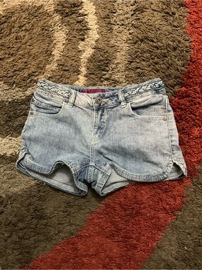 Vintage Arizona jeans women’s Y2K low-rise micro shorts size 00